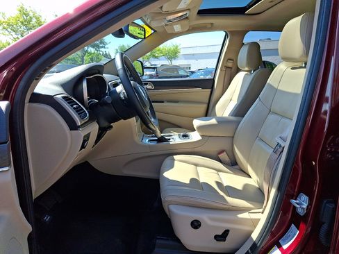 Used 2016 Jeep Grand Cherokee Limited AWD/4WD image 13