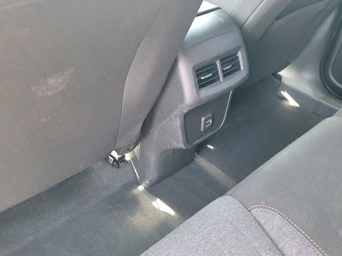 Used 2023 Chevrolet Equinox LT FWD image 26