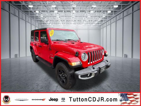 Used 2022 Jeep Wrangler Unlimited Sahara AWD/4WD image 1