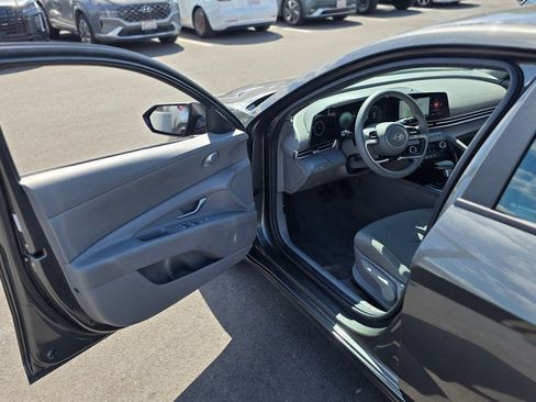 Certified 2024 Hyundai Elantra SEL image 35