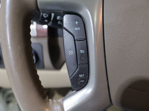 Used 2011 Chevrolet Silverado 1500 LTZ w/ LTZ White Diamond Edition AWD/4WD image 29