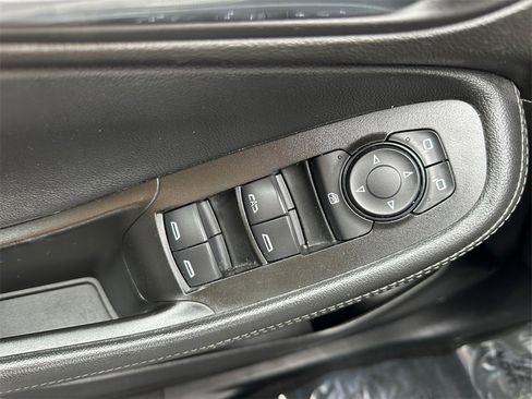 Used 2022 Buick Encore GX Select image 44