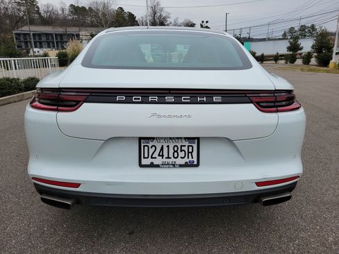 Used 2018 Porsche Panamera image 6
