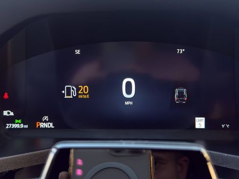 Used 2025 Ford Explorer ST-Line w/ ST-Line Street Pack image 37