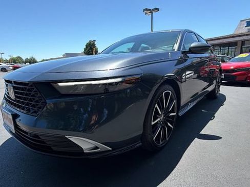 New 2026 Honda Accord Touring image 9