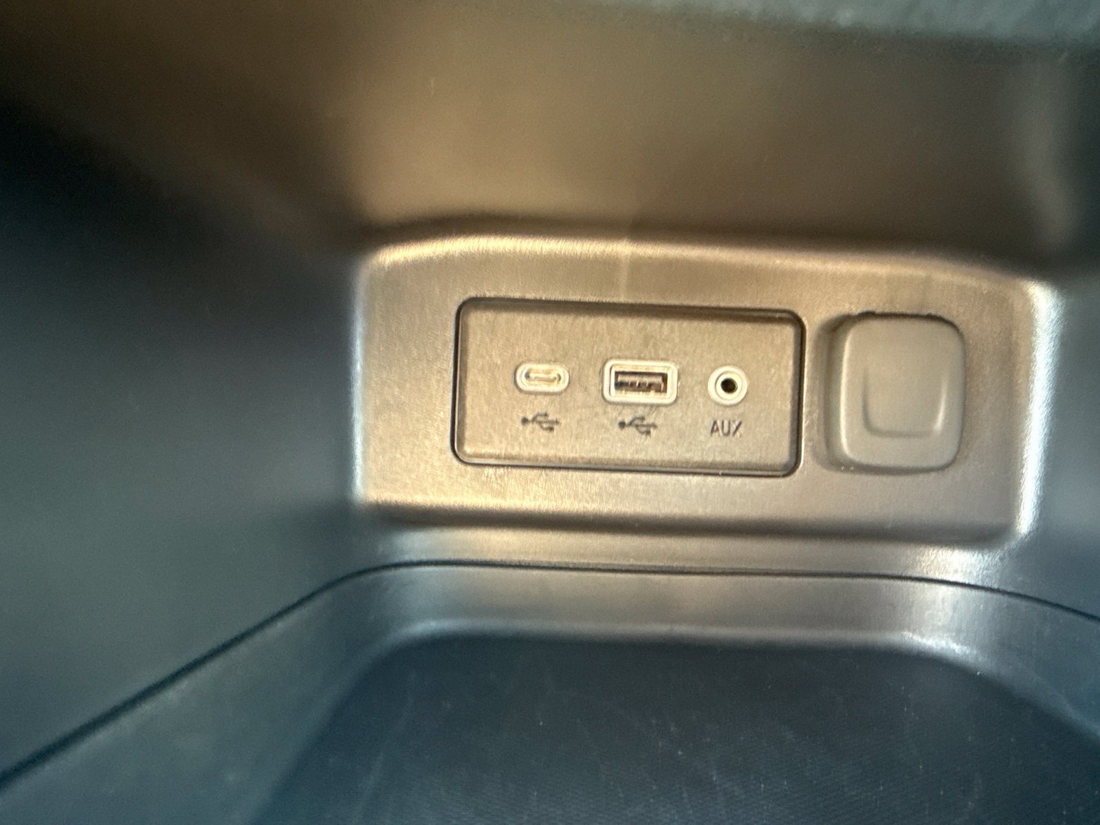 Used 2023 Chevrolet Equinox LT FWD image 26
