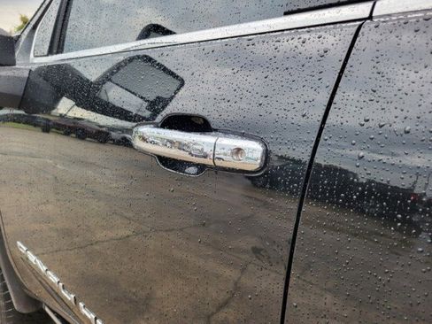 Used 2024 GMC Sierra 2500 Denali w/ Denali Reserve Package image 10