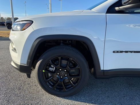 New 2026 Jeep Compass Latitude image 27