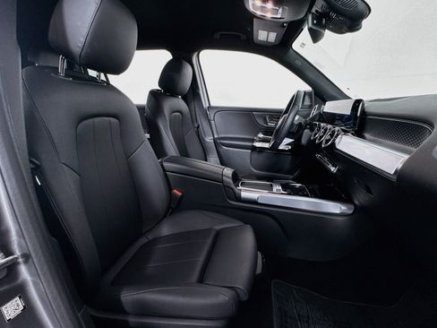 Certified 2026 Mercedes-Benz GLB 250 image 8
