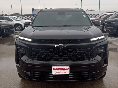 Used 2024 Chevrolet Traverse RS w/ LPO, Floor Liner Package image 3