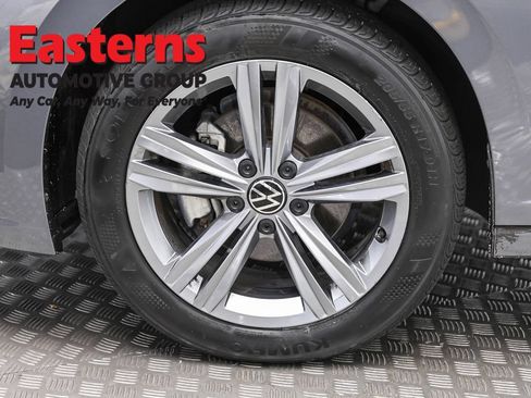 Used 2024 Volkswagen Jetta SE FWD image 26