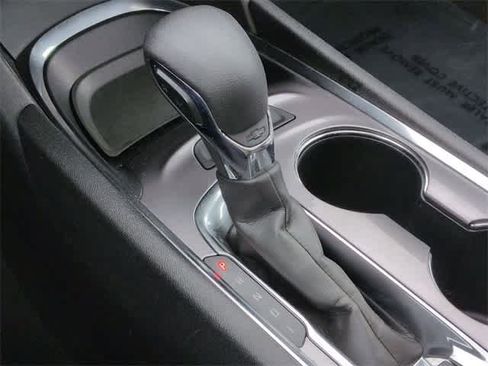 Used 2023 Chevrolet Malibu LT image 33