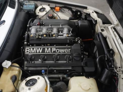 Used 1991 BMW M3 Coupe image 16