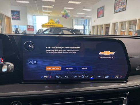 New 2026 Chevrolet Traverse LT w/ Sun and Wheel Package image 19