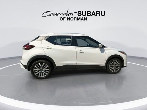 Used 2023 Nissan Kicks SV FWD image 9