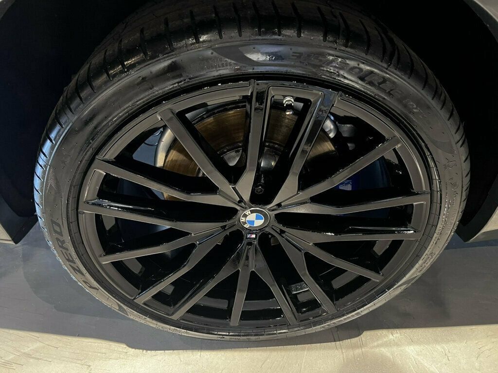 Used 2022 BMW X5 M50i w/ Executive Package AWD/4WD image 40