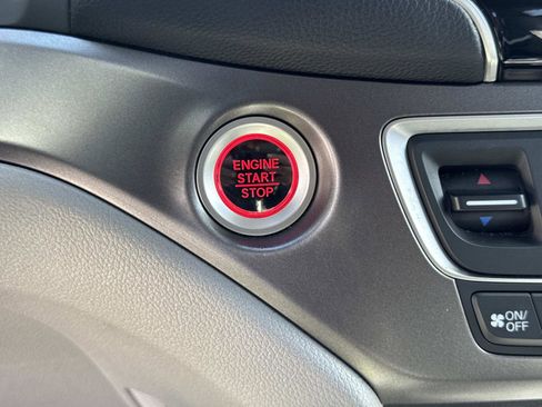 Used 2020 Honda Pilot EX-L image 12