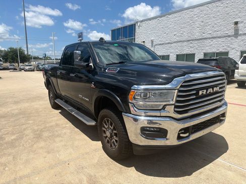 Used 2022 RAM 3500 Limited AWD/4WD image 2