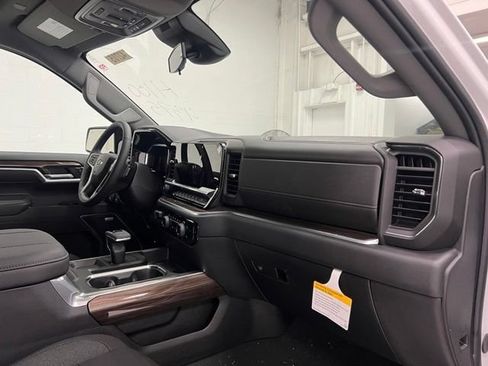New 2026 Chevrolet Silverado 1500 RST AWD/4WD image 21
