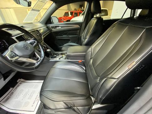 Used 2020 Volkswagen Atlas Cross Sport SEL Premium AWD/4WD image 23