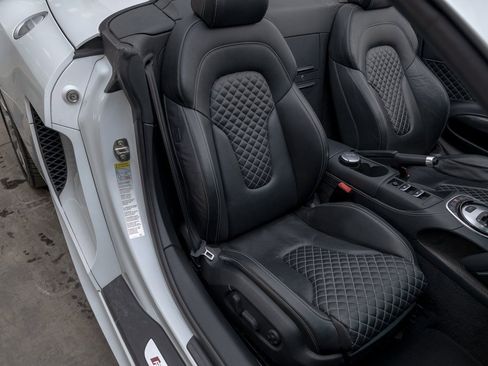 Used 2014 Audi R8 V10 image 25