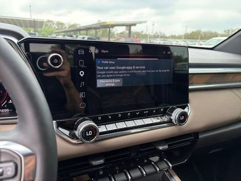 Certified 2026 GMC Canyon Denali image 9