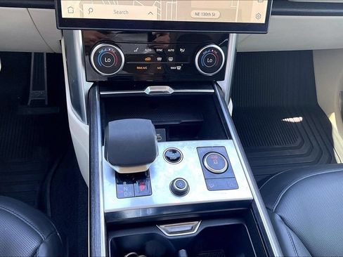 Used 2023 Land Rover Range Rover Autobiography AWD/4WD image 23
