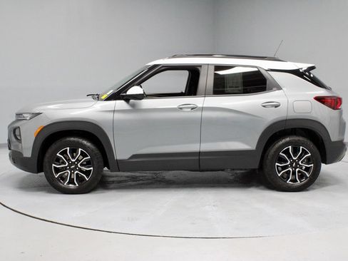 Used 2023 Chevrolet TrailBlazer ACTIV w/ Convenience Package AWD/4WD image 9
