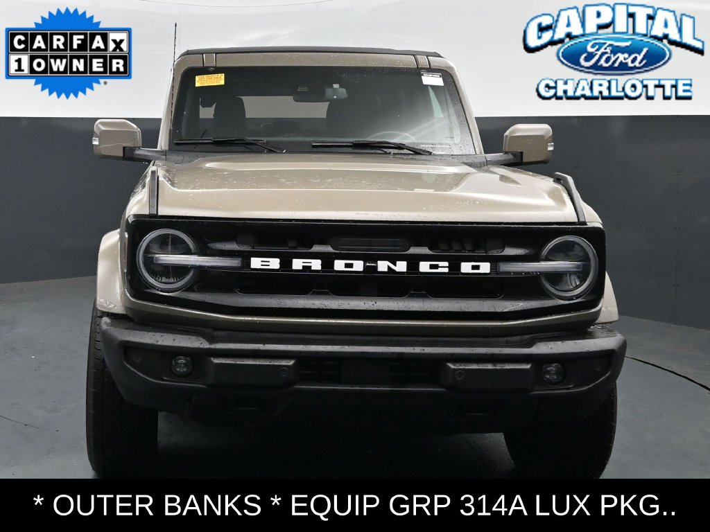 Used 2025 Ford Bronco Outer Banks AWD/4WD image 2