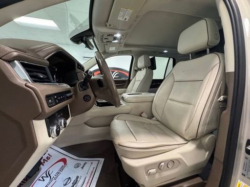 Used 2021 GMC Yukon Denali w/ Denali Premium Package image 15