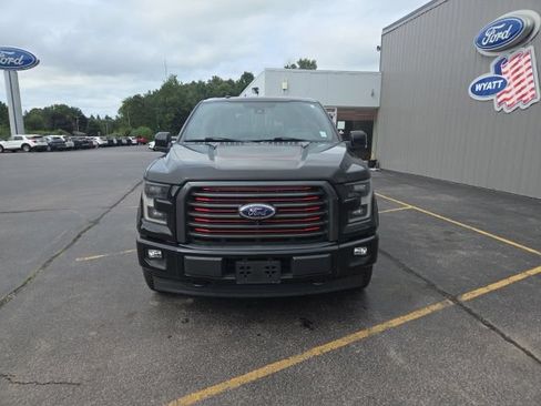 Used 2017 Ford F150 Lariat w/ Equipment Group 502A Luxury AWD/4WD image 9