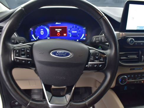 Used 2022 Ford Escape Titanium w/ Class II Trailer Tow Package image 14