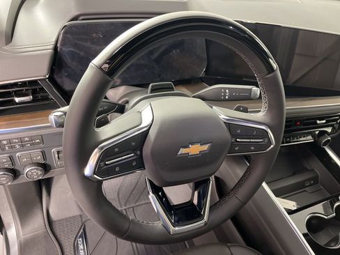 New 2026 Chevrolet Suburban High Country AWD/4WD image 29