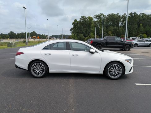 Used 2025 Mercedes-Benz CLA 250 4MATIC image 2