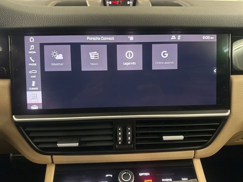 Used 2019 Porsche Cayenne S image 19