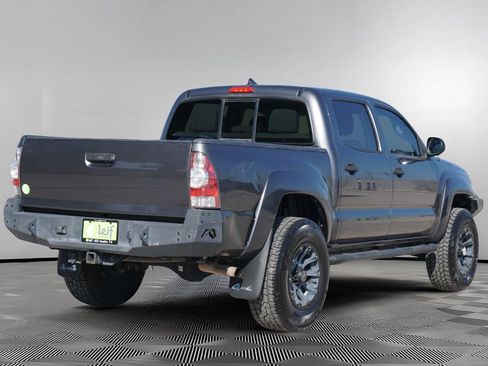 Used 2015 Toyota Tacoma 4x4 Double Cab w/ SR5 Package image 5
