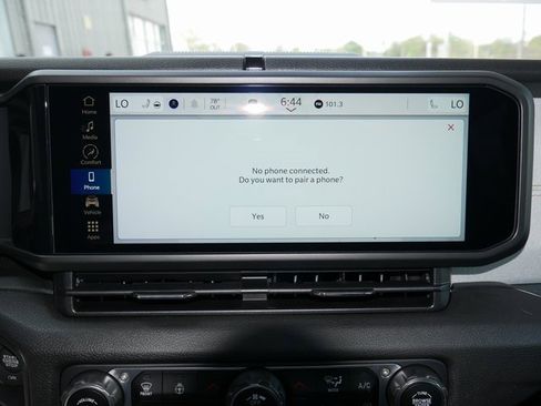 Used 2024 Jeep Wrangler Sport S image 4