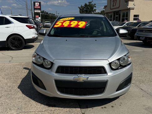 Used 2015 Chevrolet Sonic LT image 2