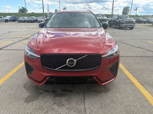 Used 2023 Volvo XC60 B6 Ultimate AWD/4WD image 2
