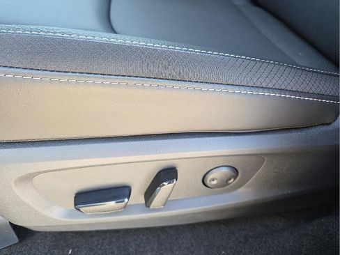 New 2026 Nissan Pathfinder SL image 14