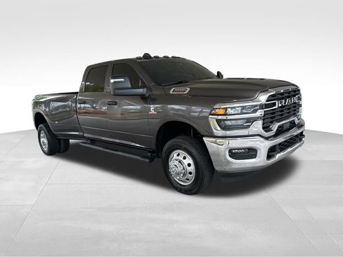 Used 2025 RAM 3500 Tradesman AWD/4WD image 2