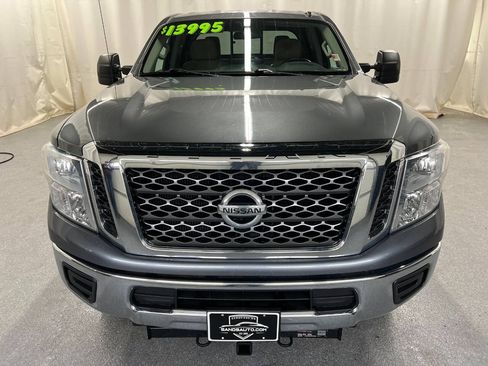 Used 2017 Nissan Titan SV AWD/4WD image 2
