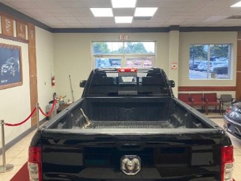 Used 2020 RAM 3500 Tradesman image 9