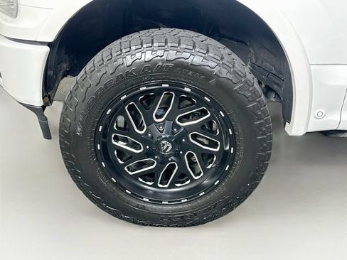 Used 2020 Ford F150 Platinum w/ Equipment Group 701A Luxury AWD/4WD image 38