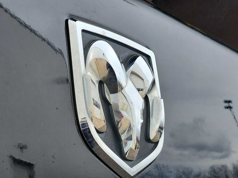 Used 2012 RAM 1500 Express image 28