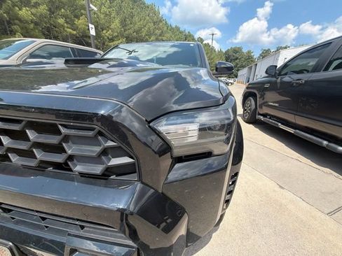 Used 2025 Toyota 4Runner TRD Sport Premium AWD/4WD image 25