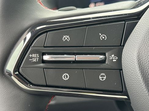 New 2026 Chevrolet Traverse RS w/ LPO, Floor Liner Package image 27