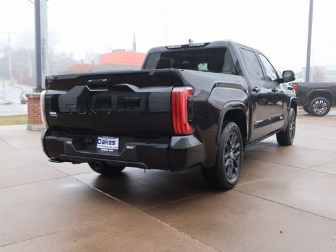 Used 2022 Toyota Tundra Platinum image 7