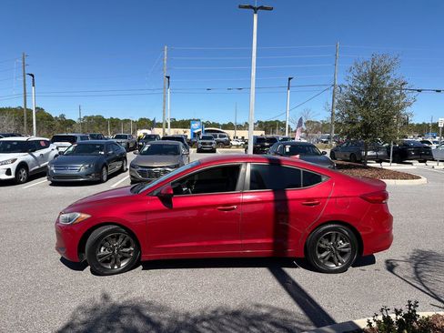 Used 2018 Hyundai Elantra SEL image 4