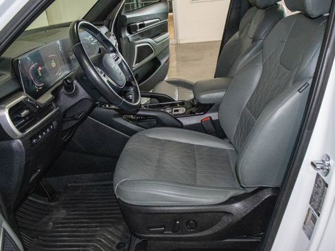 Used 2023 Kia Telluride EX X-Line AWD/4WD image 8